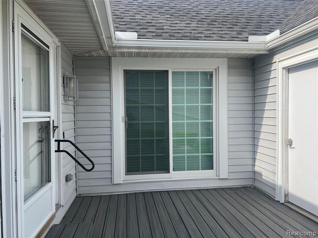3591 Port Cove Drive 55, Waterford, MI 48328