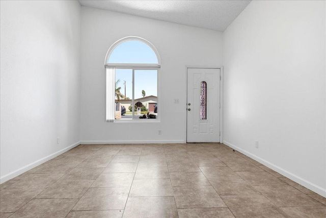 31601 Avenida Maravilla 2, Cathedral City, CA 92234