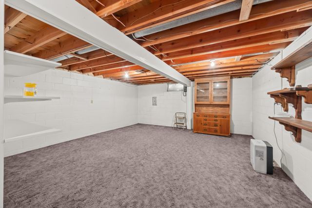 226 Ash Avenue, Bird Island, MN 55310