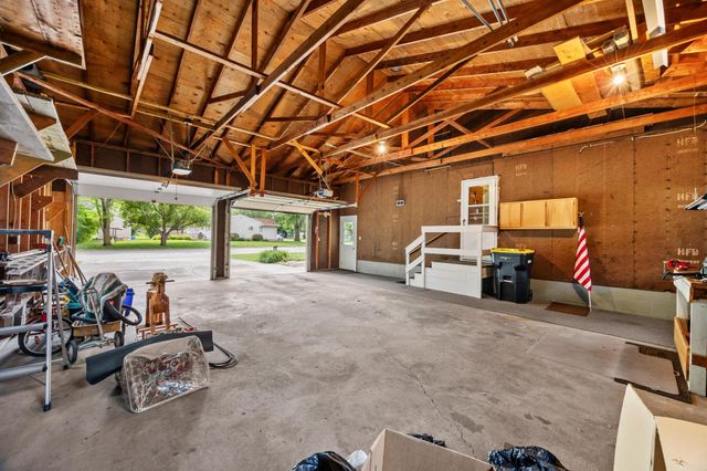 226 Ash Avenue, Bird Island, MN 55310