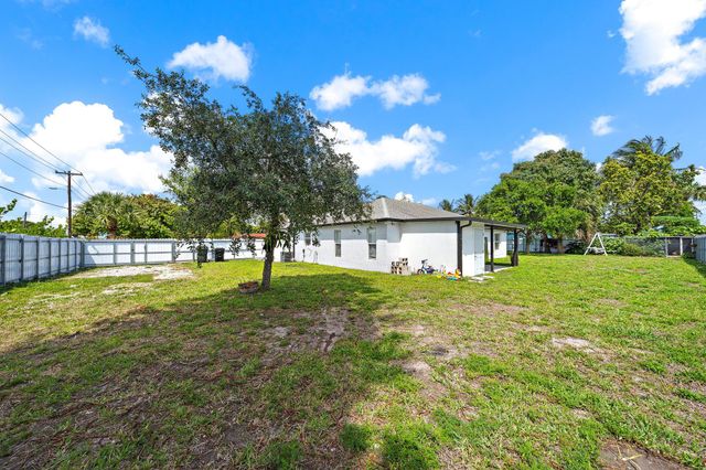 1114 Cochran Drive, Lake Worth Beach, FL 33461
