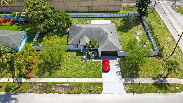 1114 Cochran Drive, Lake Worth Beach, FL 33461