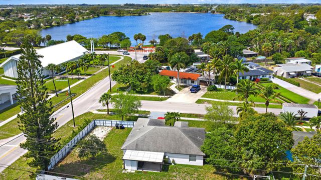 1114 Cochran Drive, Lake Worth Beach, FL 33461