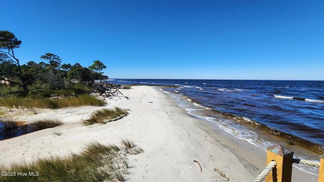 112 Sandy Point Drive, Beaufort, NC 28516