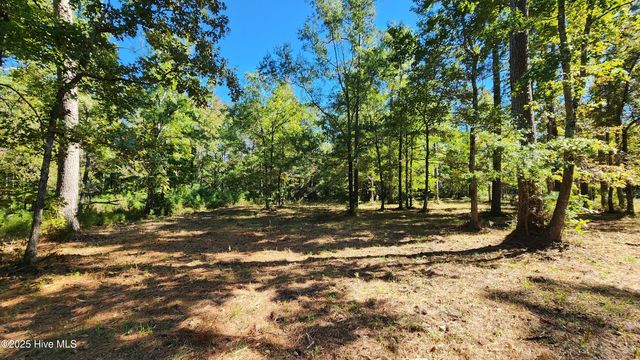 112 Sandy Point Drive, Beaufort, NC 28516