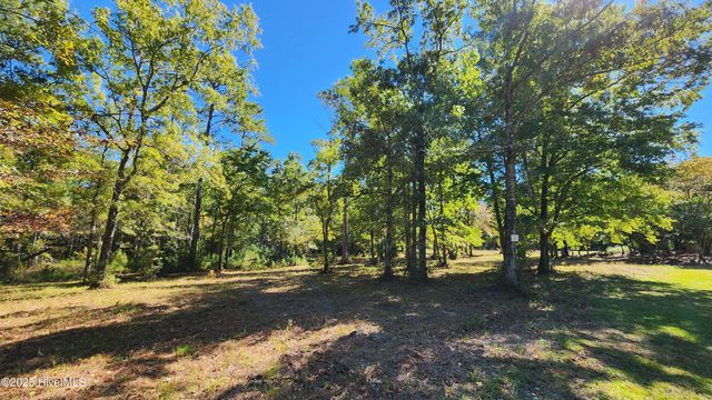 112 Sandy Point Drive, Beaufort, NC 28516