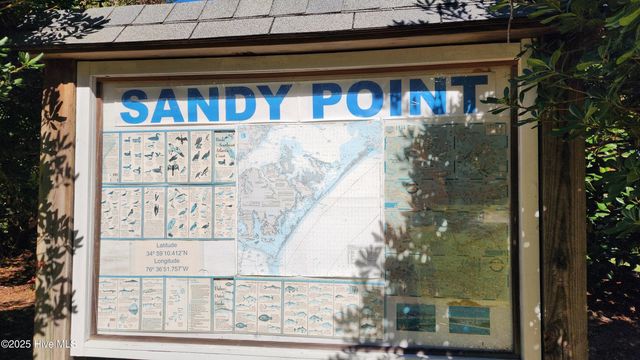 112 Sandy Point Drive, Beaufort, NC 28516