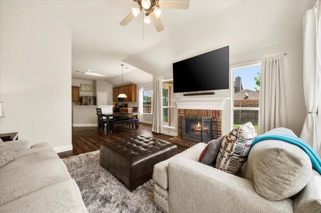 611 Monterey Drive, Rockwall, TX 75087