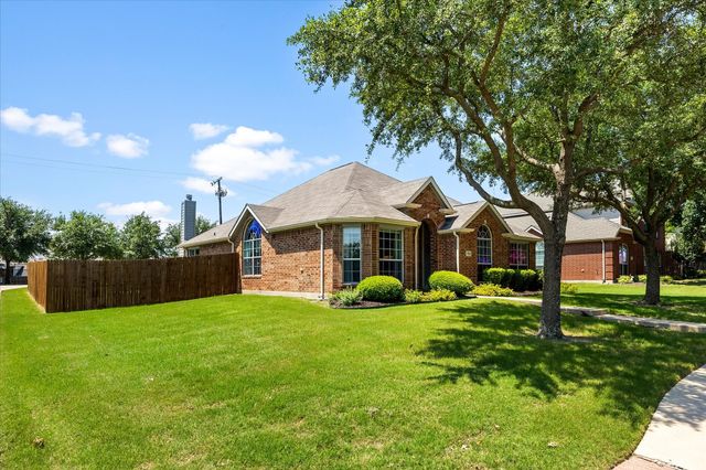 611 Monterey Drive, Rockwall, TX 75087