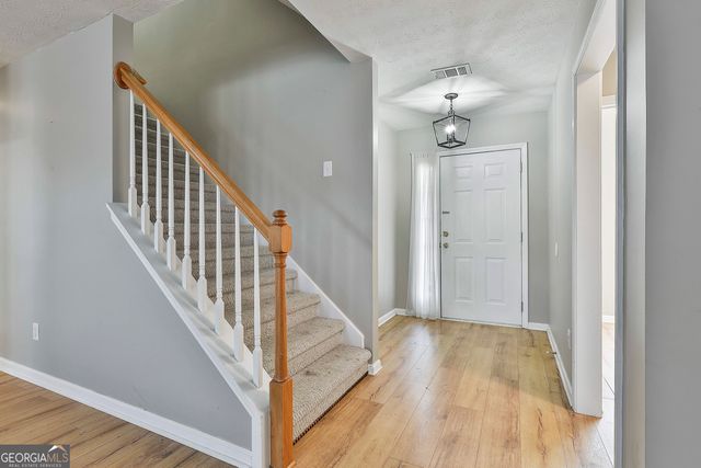 128 Calico Loop, Grantville, GA 30220