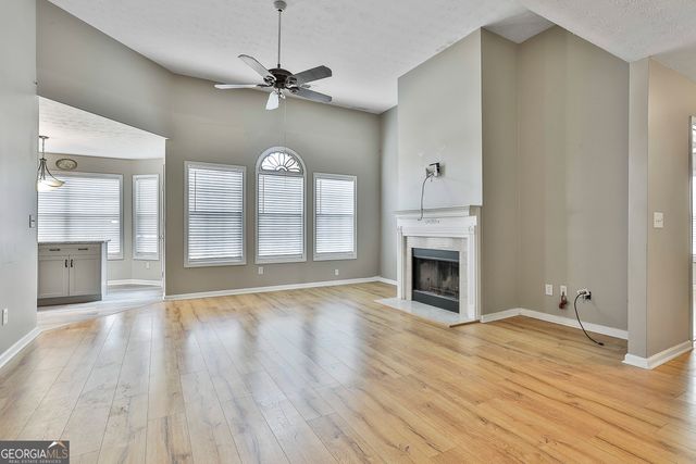 128 Calico Loop, Grantville, GA 30220