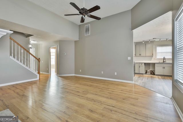 128 Calico Loop, Grantville, GA 30220