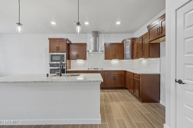 925 Nayland Place, El Paso, TX 79928