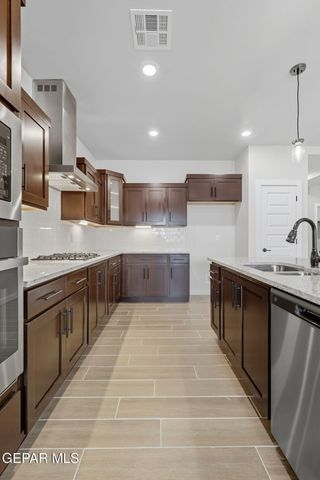 925 Nayland Place, El Paso, TX 79928