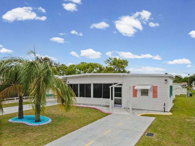 7366 FIRST LOOP AVENUE, Brooksville, FL 34613