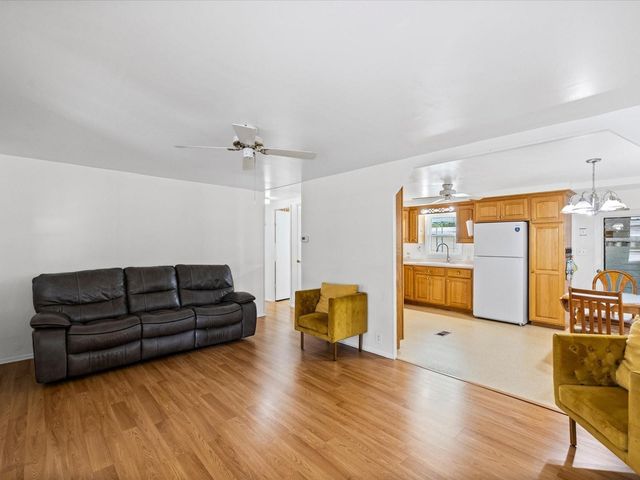 7366 FIRST LOOP AVENUE, Brooksville, FL 34613