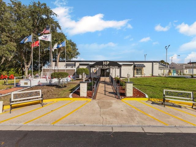 7366 FIRST LOOP AVENUE, Brooksville, FL 34613