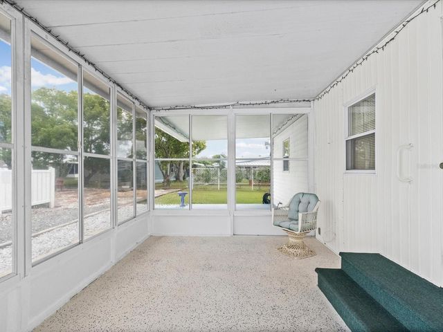 7366 FIRST LOOP AVENUE, Brooksville, FL 34613