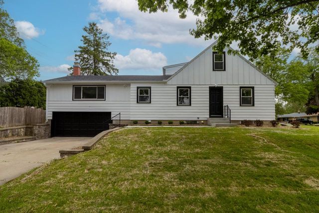 4076 N 93rd STREET, Wauwatosa, WI 53222