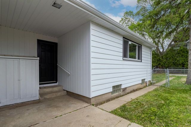 4076 N 93rd STREET, Wauwatosa, WI 53222