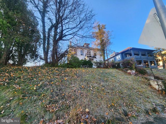 3307 FAIRVIEW AVE, Baltimore, MD 21216