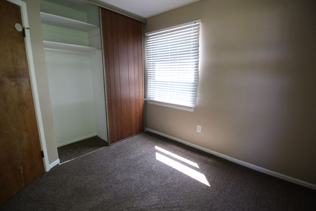 27241 Woodmont Street, Roseville, MI 48066