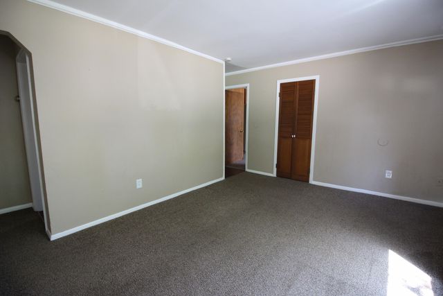 27241 Woodmont Street, Roseville, MI 48066