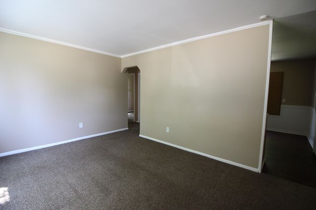 27241 Woodmont Street, Roseville, MI 48066