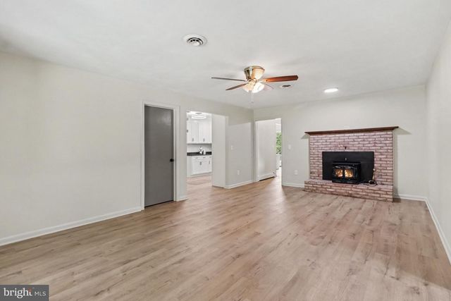 23 MINE RD, Lebanon, PA 17042
