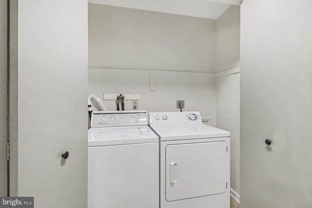 23 MINE RD, Lebanon, PA 17042