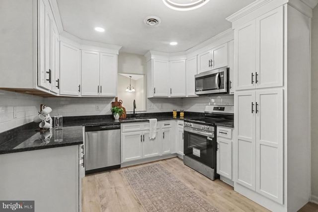 23 MINE RD, Lebanon, PA 17042