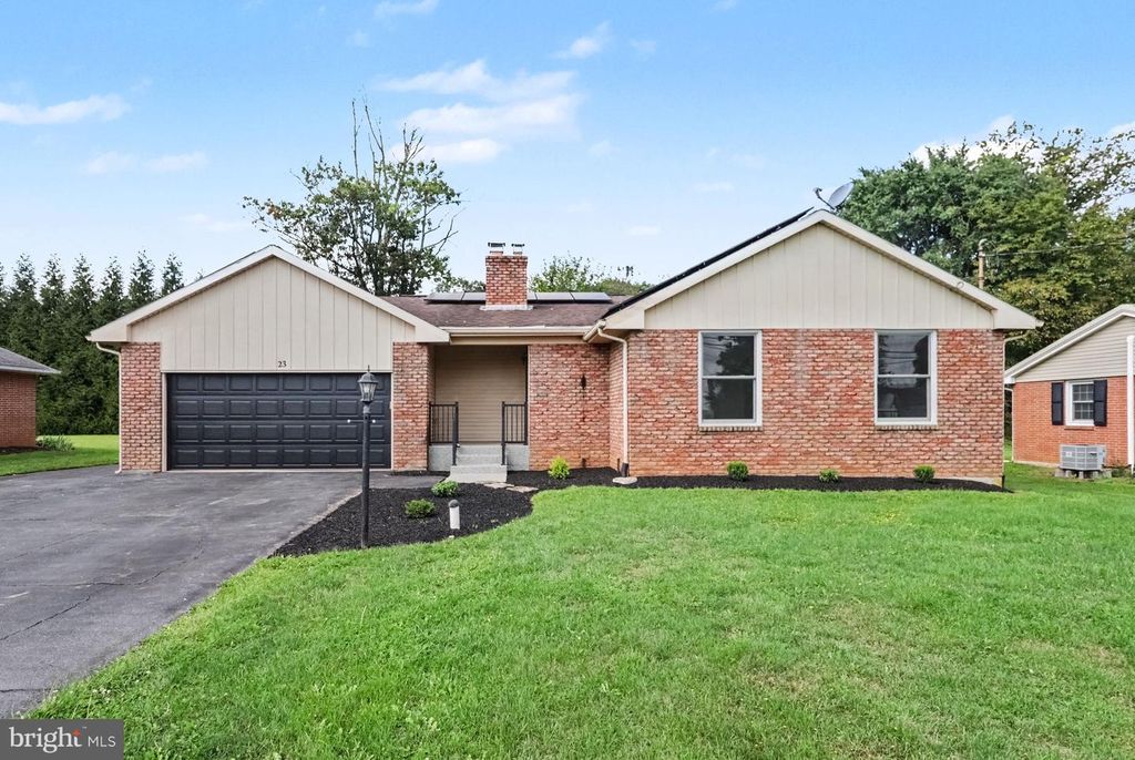 23 MINE RD, Lebanon, PA 17042