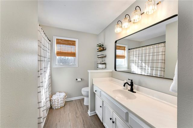 7409 E 229th Street, Peculiar, MO 64078