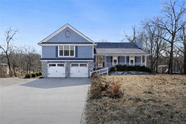 7409 E 229th Street, Peculiar, MO 64078