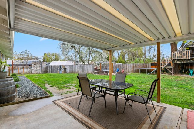 50 Kathryn Court, Central Point, OR 97502