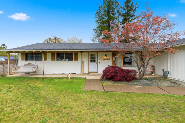 50 Kathryn Court, Central Point, OR 97502