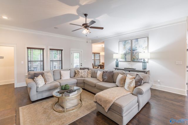 6 Holly Park Blvd, Huntsville, AL 35824