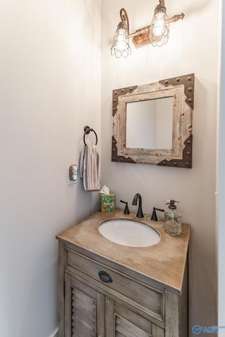 6 Holly Park Blvd, Huntsville, AL 35824