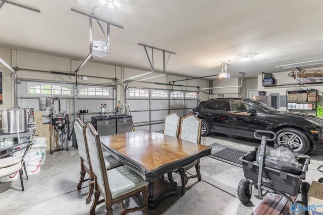 6 Holly Park Blvd, Huntsville, AL 35824