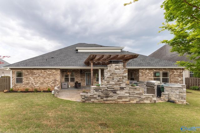 6 Holly Park Blvd, Huntsville, AL 35824