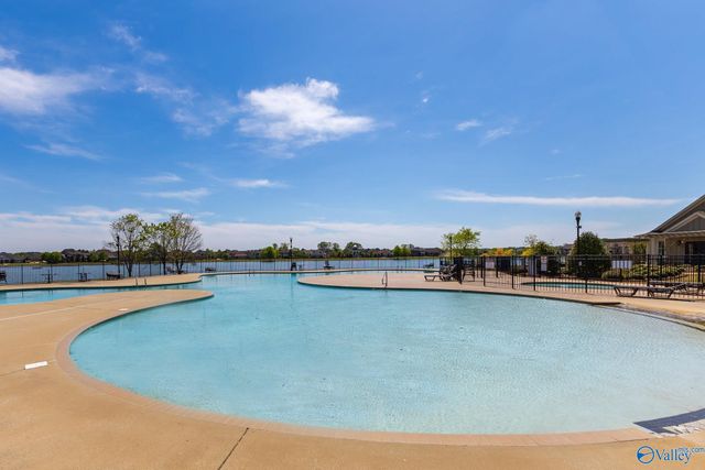 6 Holly Park Blvd, Huntsville, AL 35824