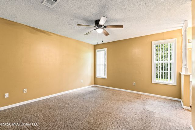 507 S Lake Shore Drive, Southaven, MS 38671
