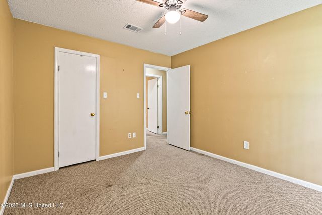 507 S Lake Shore Drive, Southaven, MS 38671