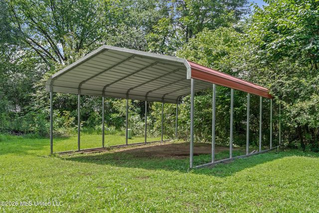 507 S Lake Shore Drive, Southaven, MS 38671