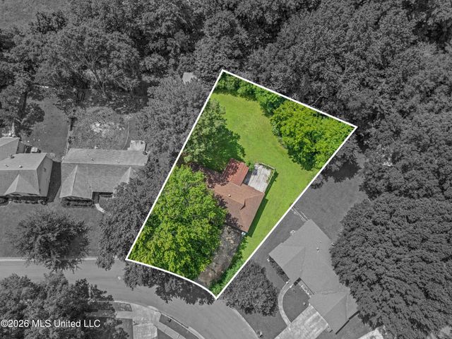 507 S Lake Shore Drive, Southaven, MS 38671