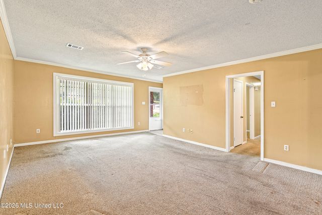 507 S Lake Shore Drive, Southaven, MS 38671