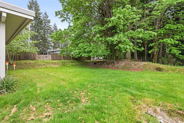 130 Viewcrest Avenue, Port Angeles, WA 98362