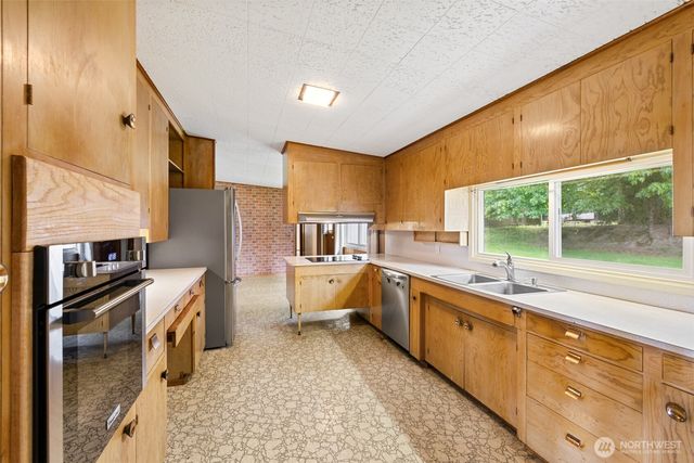 130 Viewcrest Avenue, Port Angeles, WA 98362