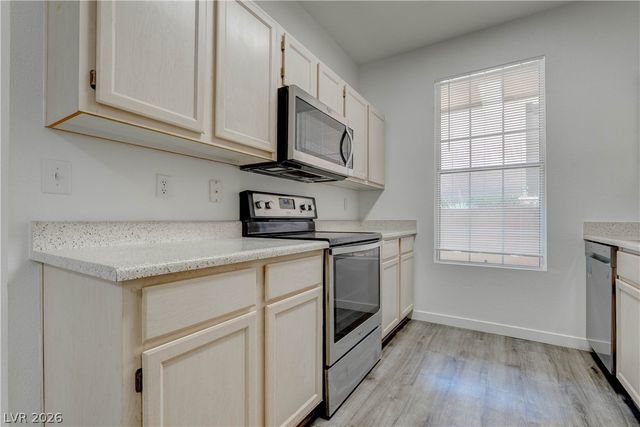 231 West Horizon Ridge Parkway 814, Henderson, NV 89012