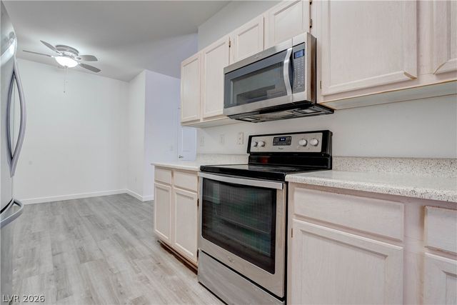 231 West Horizon Ridge Parkway 814, Henderson, NV 89012